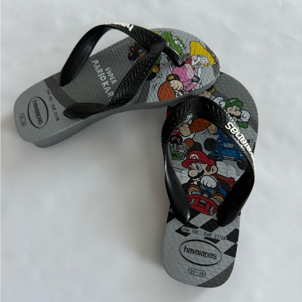 EUC! Havaianas Mario Size 10 Boys